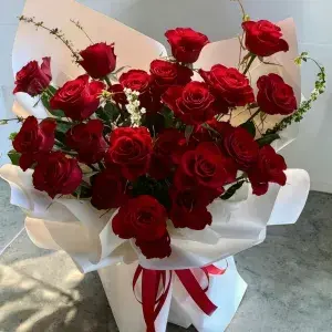 XL 11 20 red roses bouquet