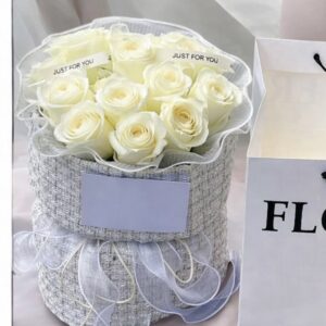 XL50 ช่อทวิต 11 white rose