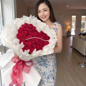 XXL48 red rose 50 stems in heart